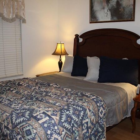 Craig House With Heated Pool On Small Lake Bradenton Bagian luar foto