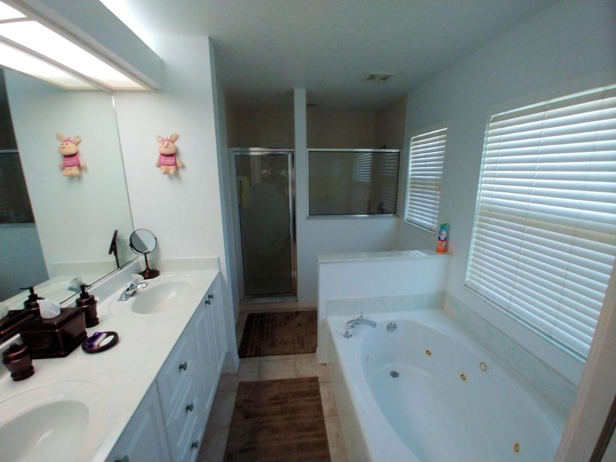 Craig House With Heated Pool On Small Lake Bradenton Bagian luar foto